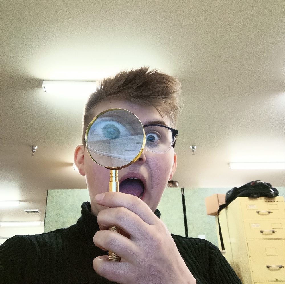 Meet your Posher, Simon